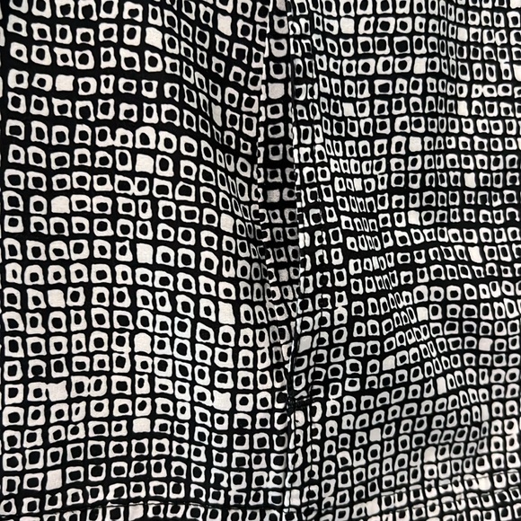 Weekends By Chico's Women's Blue And White Size 1 Small - Picture 3 of 3